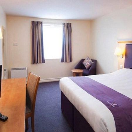 Premier Inn Kilmarnock Exteriör bild